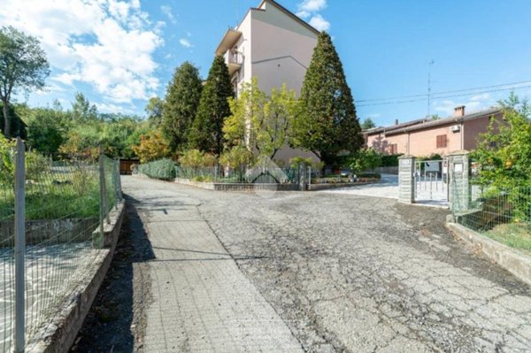 appartamento in vendita a Vignola in zona Pratomaggiore