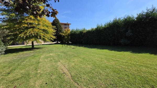 appartamento in vendita a Vignola in zona Pratomaggiore