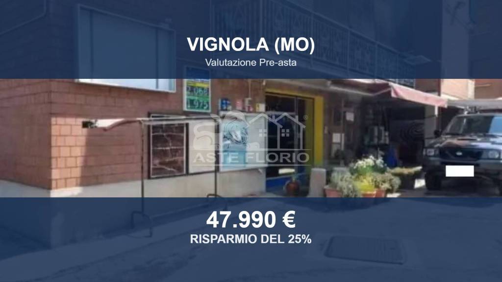 negozio in vendita a Vignola in zona Pratomaggiore