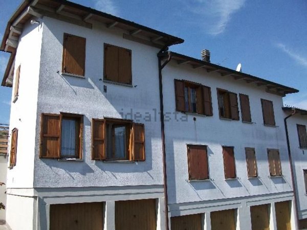 appartamento in vendita a Zocca in zona Monteombraro