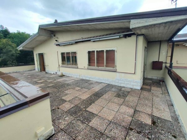 appartamento in vendita a Zocca in zona Monteombraro