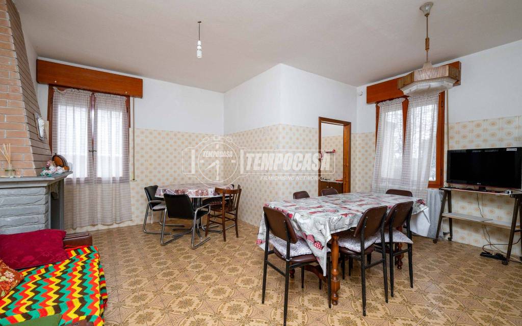 appartamento in vendita a Zocca in zona Monteombraro