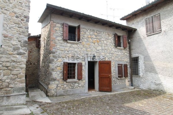 appartamento in vendita a Zocca in zona Monteombraro