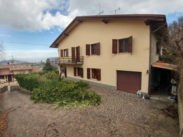 casa indipendente in vendita a Zocca
