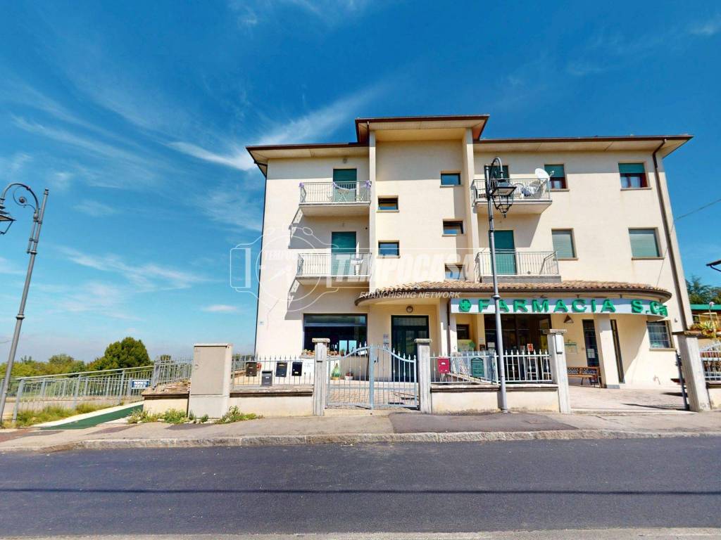 appartamento in vendita a Zocca in zona Monteombraro