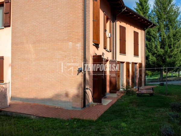 appartamento in vendita a Zocca in zona Monteombraro