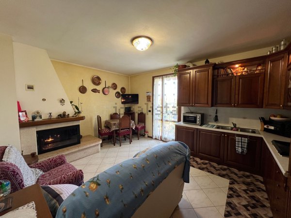 appartamento in vendita a Zocca in zona Monteombraro