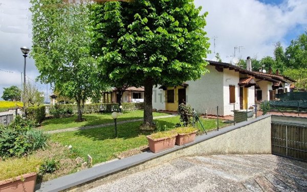 casa indipendente in vendita a Zocca in zona Monteombraro