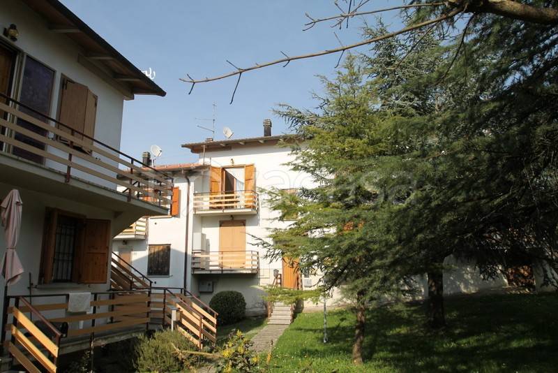 appartamento in vendita a Zocca in zona Monteombraro