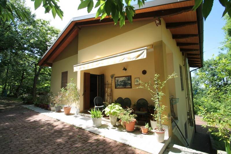 casa indipendente in vendita a Zocca in zona Monteombraro