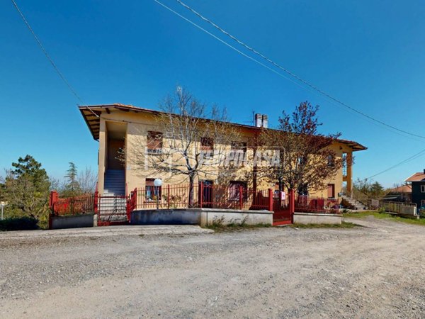 appartamento in vendita a Zocca in zona Monteombraro