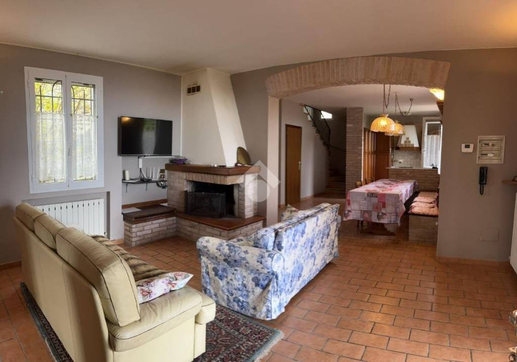 casa indipendente in vendita a Zocca in zona Monteombraro