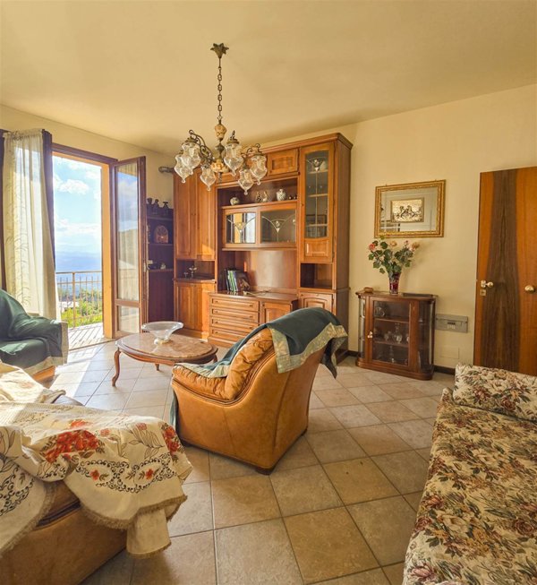 appartamento in vendita a Zocca in zona Montalbano
