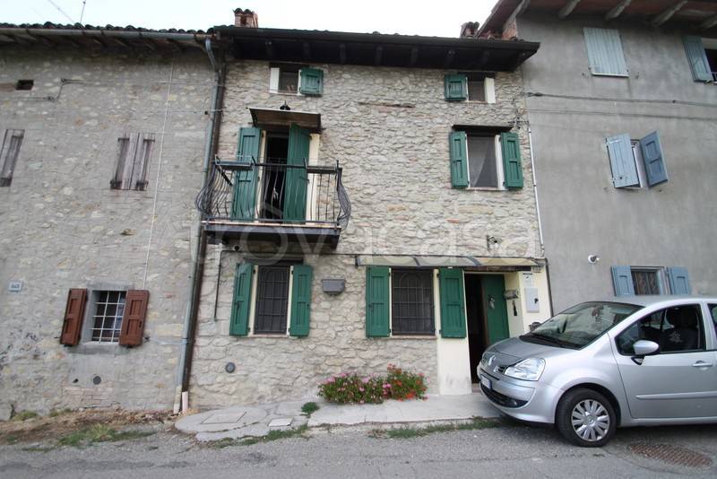 appartamento in vendita a Zocca in zona Monteombraro