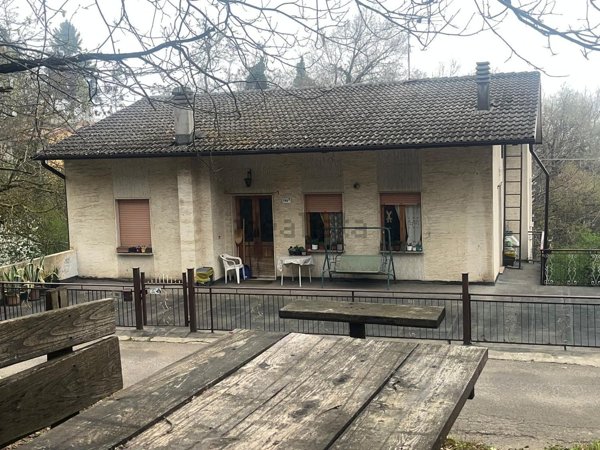 appartamento in vendita a Zocca in zona Monteombraro