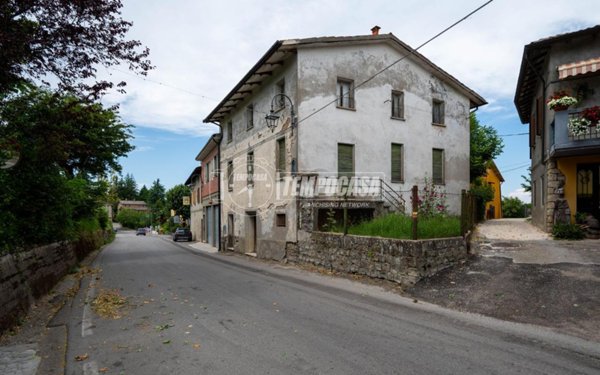 appartamento in vendita a Zocca in zona Monteombraro