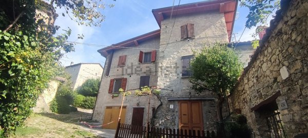 appartamento in vendita a Zocca in zona Monteombraro