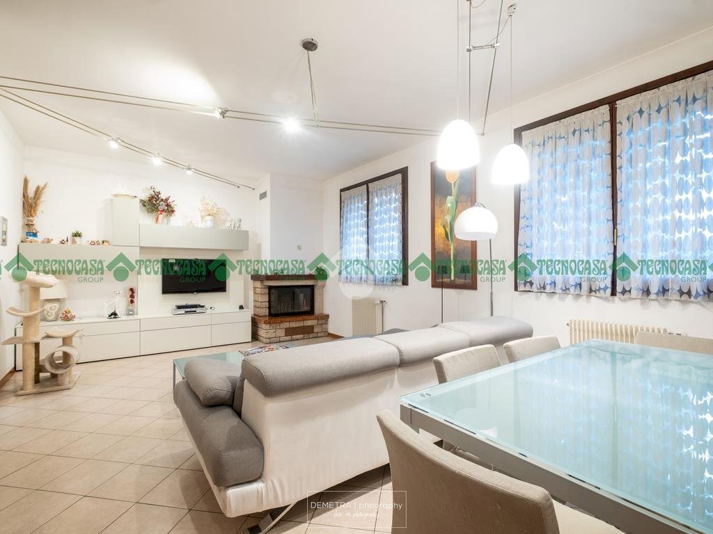 casa indipendente in vendita ad Anzola dell'Emilia in zona Ponte Samoggia