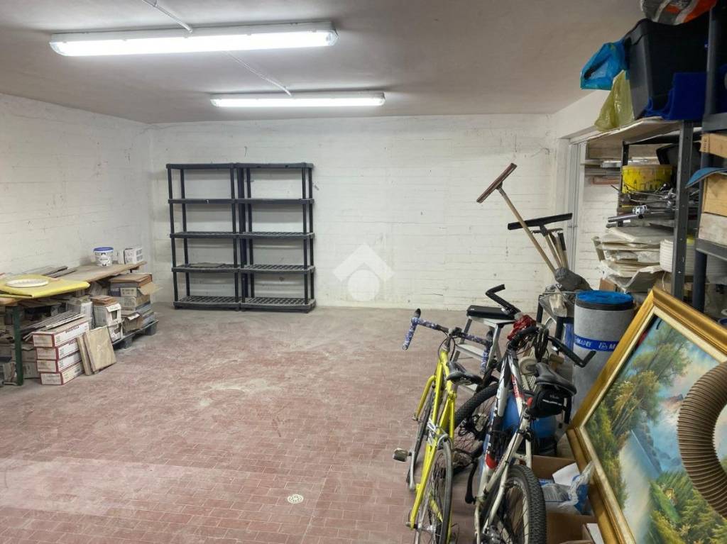 locale di sgombero in vendita ad Anzola dell'Emilia