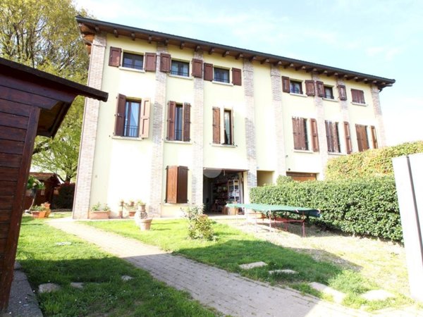 casa semindipendente in vendita ad Anzola dell'Emilia in zona Castelletto