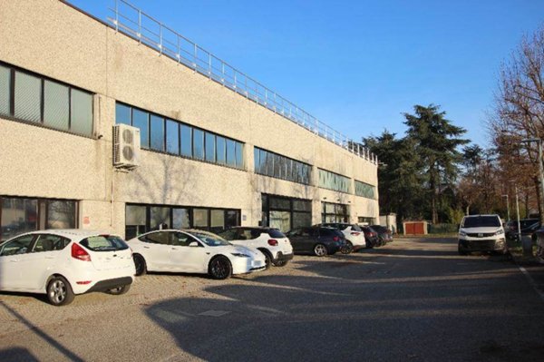 locale di sgombero in vendita ad Anzola dell'Emilia