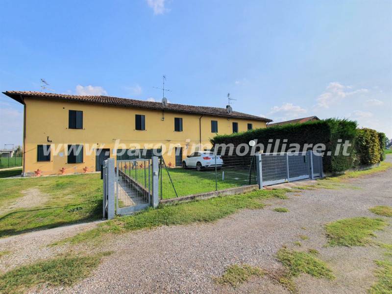 casa indipendente ad Anzola dell'Emilia in zona San Giacomo Del Martignone