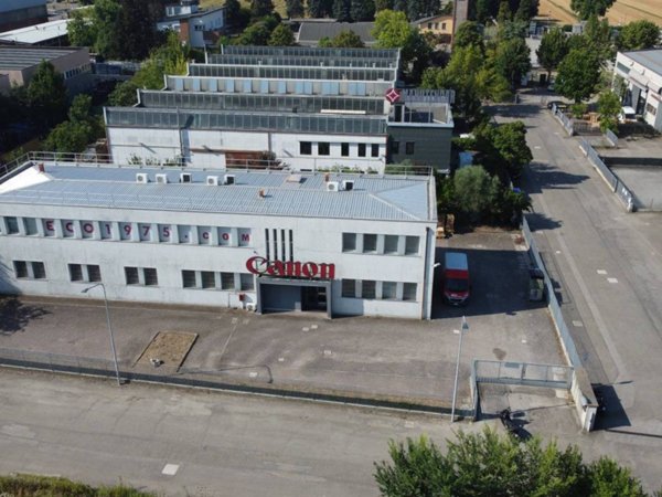 locale commerciale in vendita ad Anzola dell'Emilia