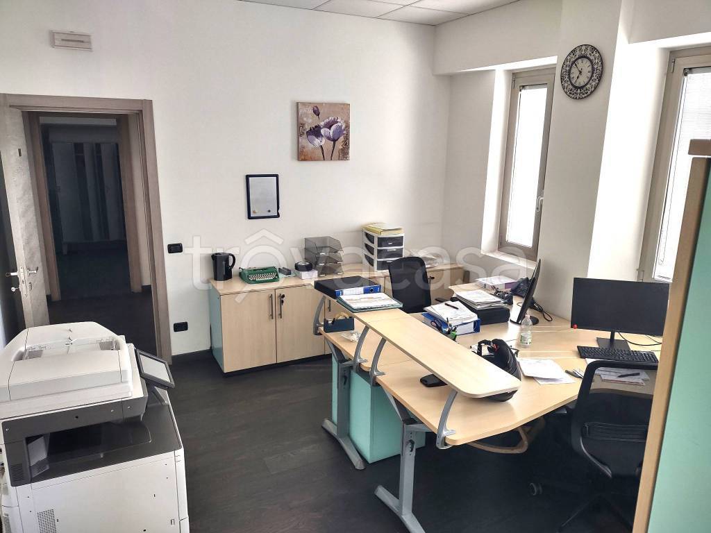 locale commerciale in vendita ad Anzola dell'Emilia