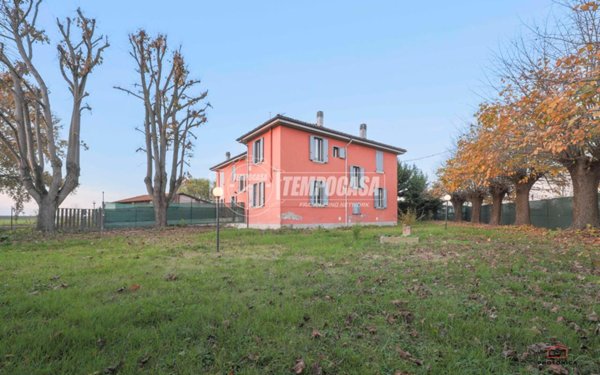 casa indipendente ad Anzola dell'Emilia in zona San Giacomo Del Martignone