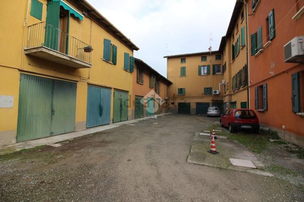 locale di sgombero in vendita ad Anzola dell'Emilia in zona Lavino di Mezzo