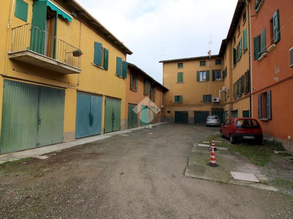 locale di sgombero in vendita ad Anzola dell'Emilia in zona Lavino di Mezzo