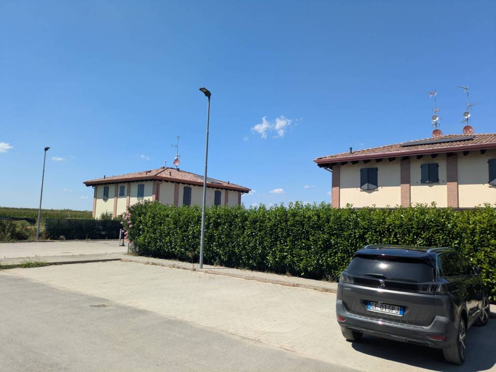 casa indipendente ad Anzola dell'Emilia in zona San Giacomo Del Martignone