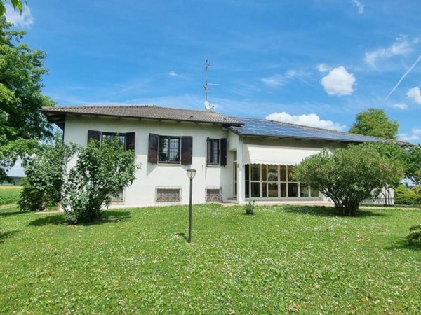 casa indipendente ad Anzola dell'Emilia in zona San Giacomo Del Martignone