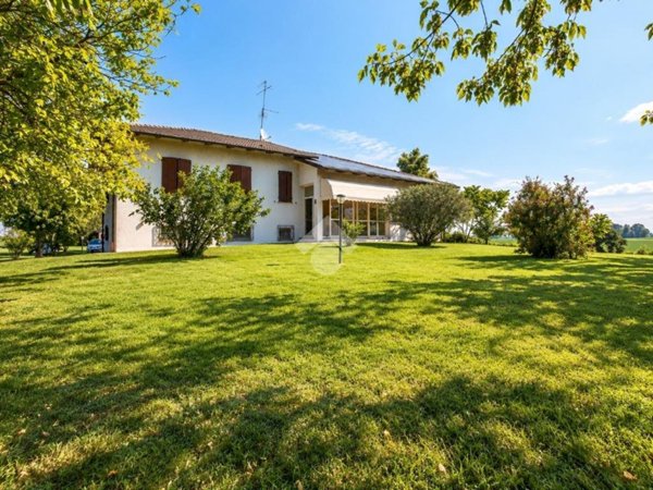 casa indipendente in vendita ad Anzola dell'Emilia