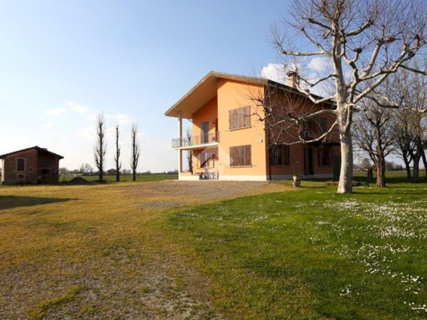 casa indipendente ad Anzola dell'Emilia in zona San Giacomo Del Martignone