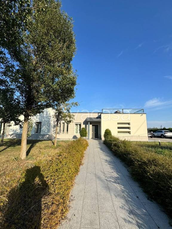 casa indipendente in vendita ad Anzola dell'Emilia in zona Lavino di Mezzo