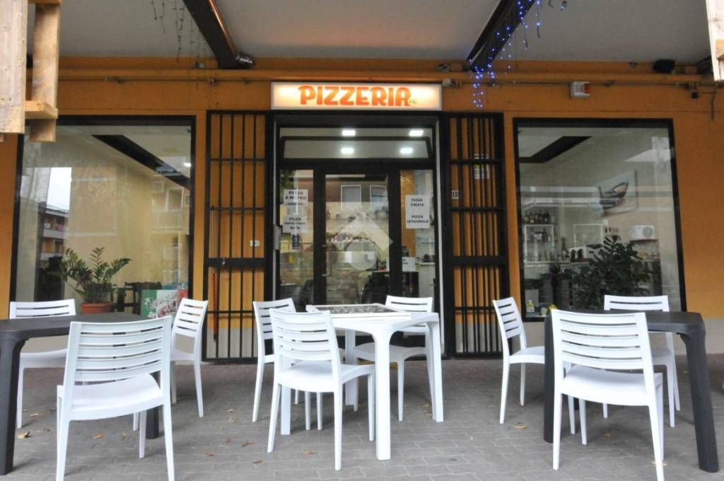 negozio in vendita ad Argelato in zona Funo