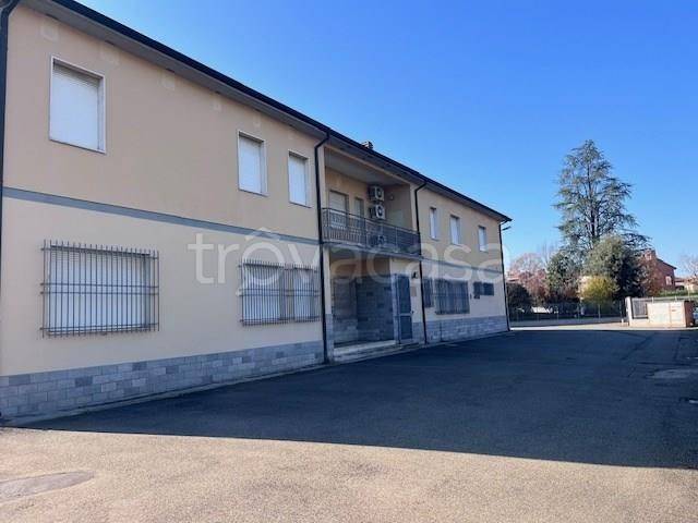 locale commerciale in vendita ad Argelato in zona Funo