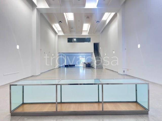 locale commerciale in vendita ad Argelato in zona Funo