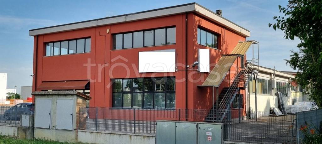 ufficio in vendita ad Argelato in zona Funo