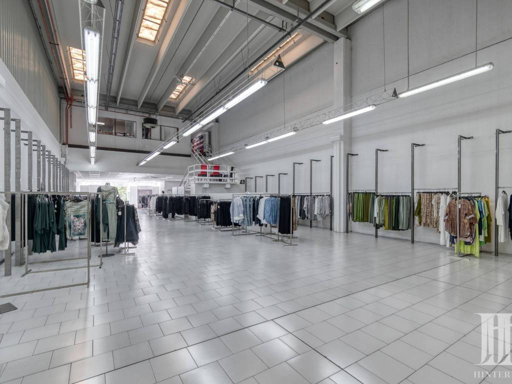 locale commerciale in vendita ad Argelato in zona Funo