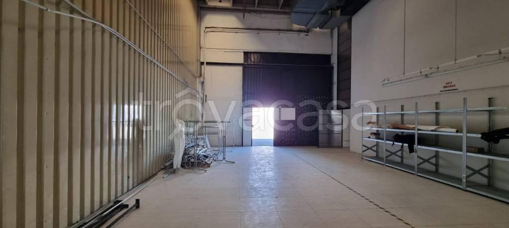 negozio in vendita ad Argelato