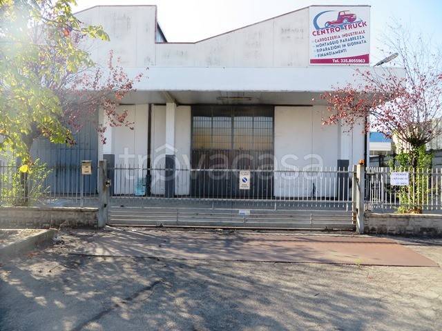 negozio in vendita ad Argelato in zona Funo