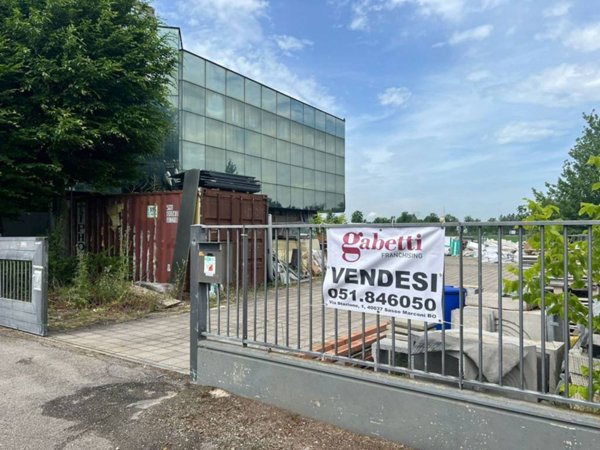 locale commerciale in vendita ad Argelato in zona Funo