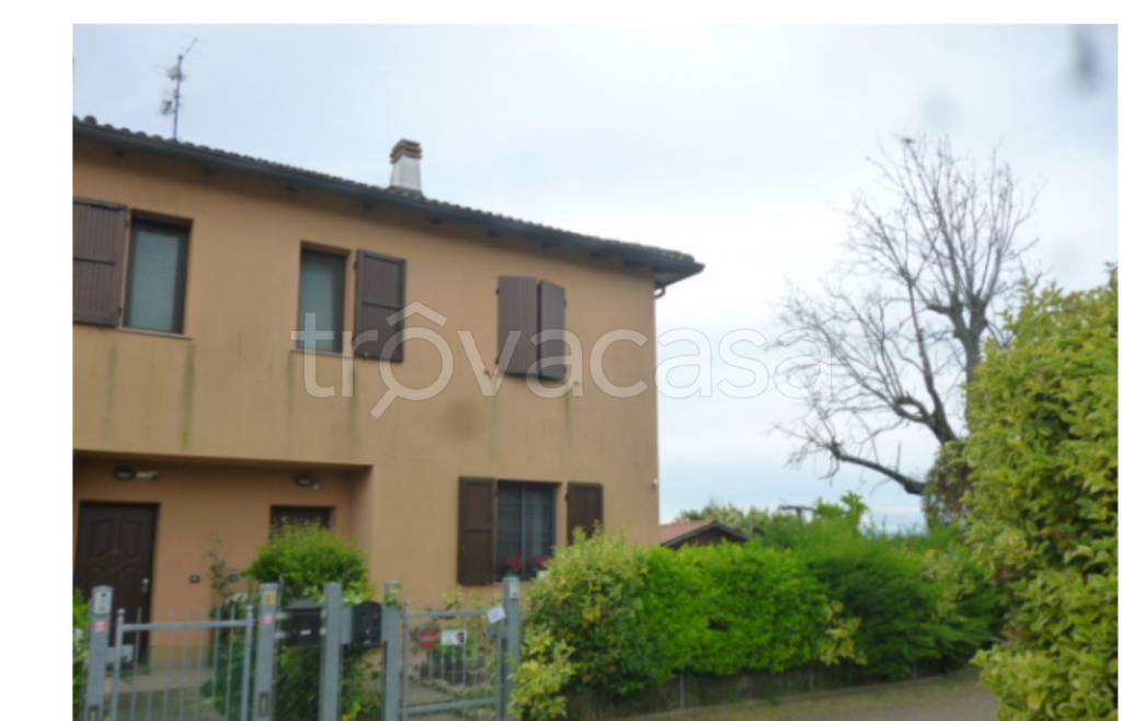 casa indipendente in vendita ad Argelato in zona Casadio