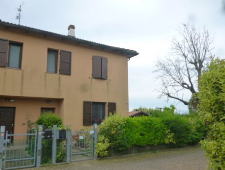casa indipendente in vendita ad Argelato in zona Casadio