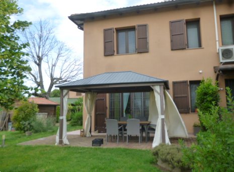 casa indipendente in vendita ad Argelato in zona Casadio