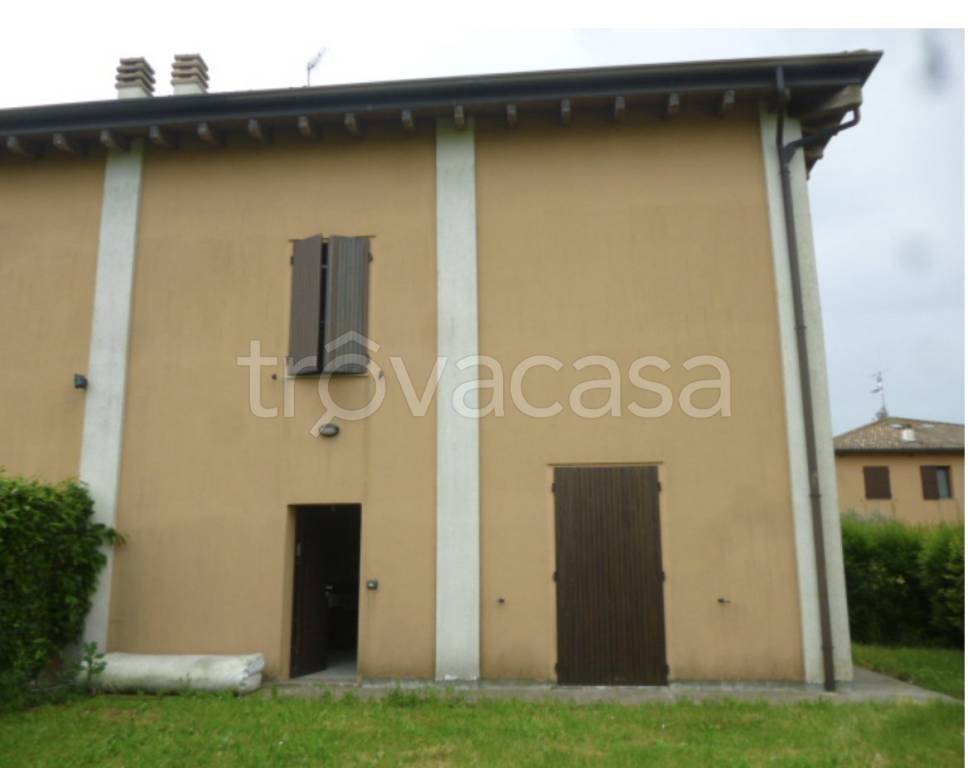casa indipendente in vendita ad Argelato in zona Casadio