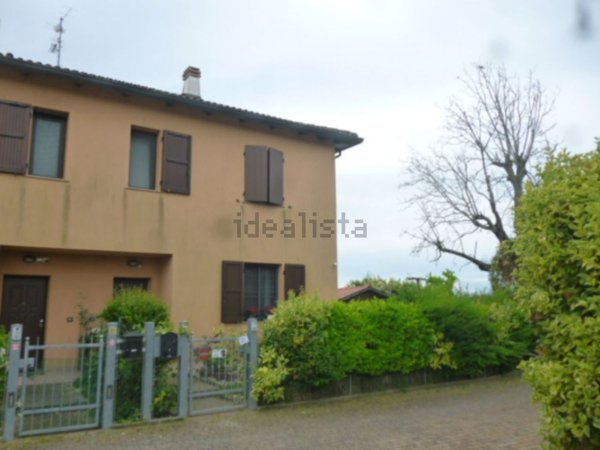 appartamento in vendita ad Argelato in zona Casadio