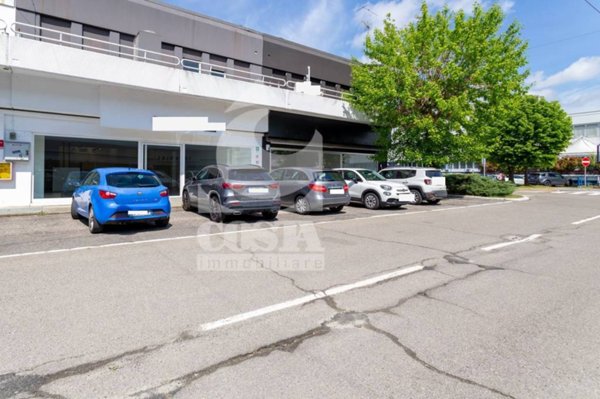 negozio in vendita ad Argelato in zona Funo